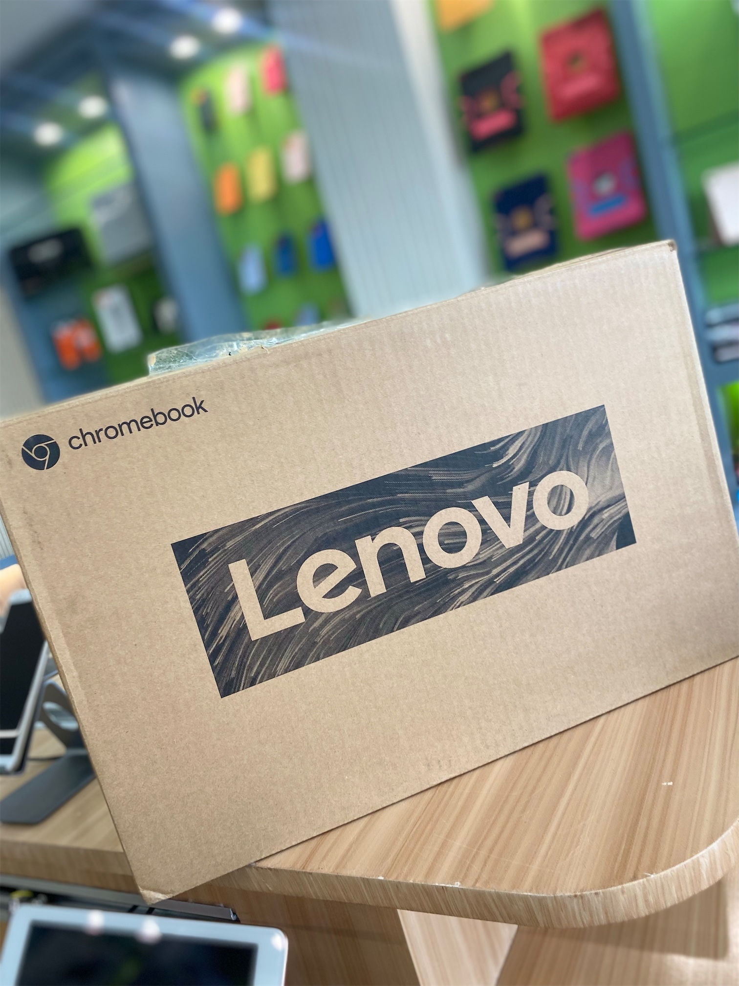 computadoras y laptops - Laptop lenovo Ideapad 3 AMD A6 4Gb de ram 32 EMMC 11.6 pulgada nueva 2