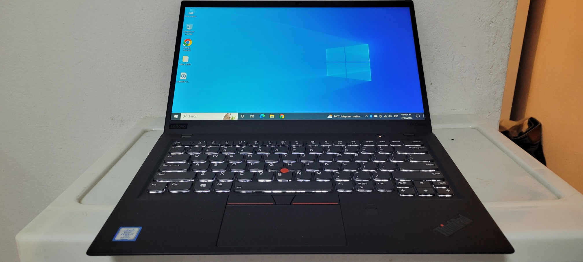 computadoras y laptops - Lenovo Touch t460s 14 Pulg Core i7 2.81ghz Ram 12gb ddr4 Disco 256gb Video 6gb 0