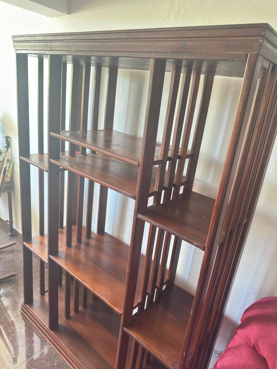 muebles y colchones - Vendo repisa de caoba usada.  5