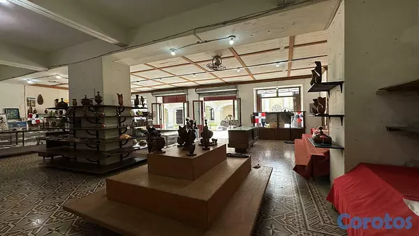 oficinas y locales comerciales - Local de 2 niveles en Venta- Zona colonial 2