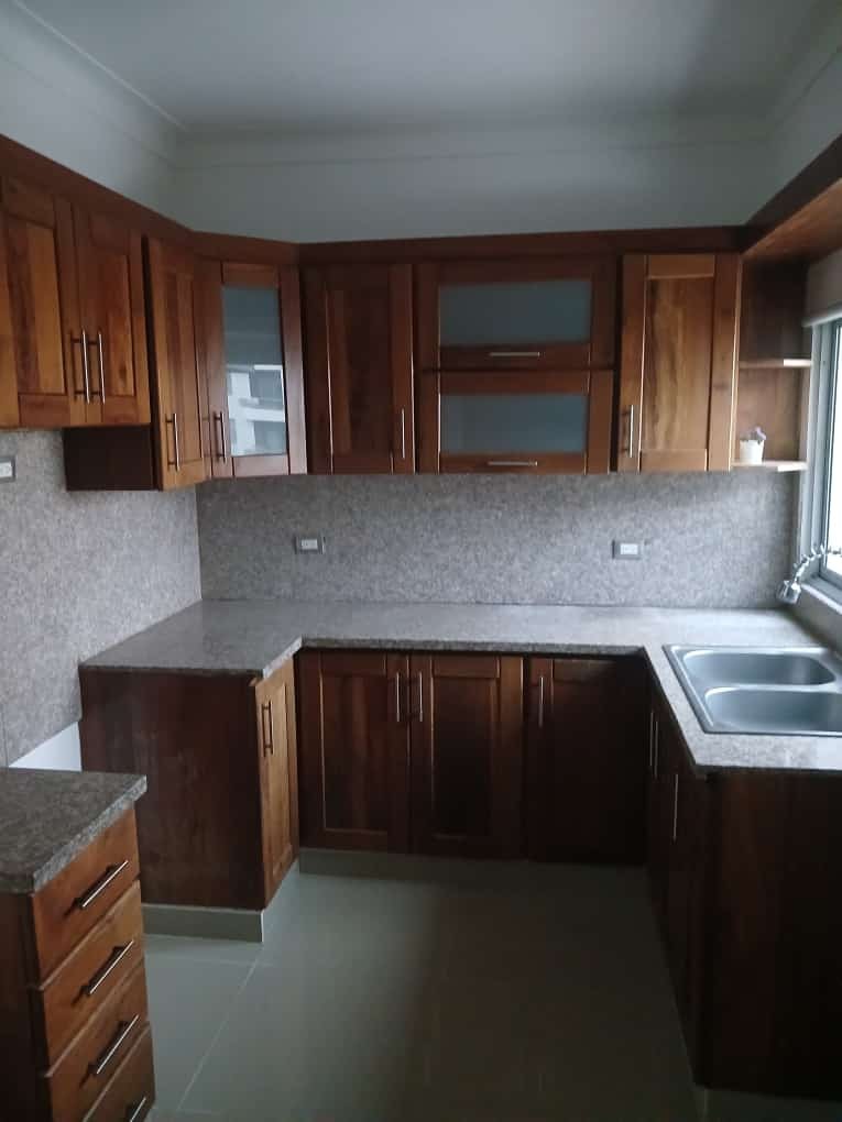 apartamentos - Vendo apartamento  en el millón  
5to piso con ascensor
 124 metros 
2 parqueos, 7