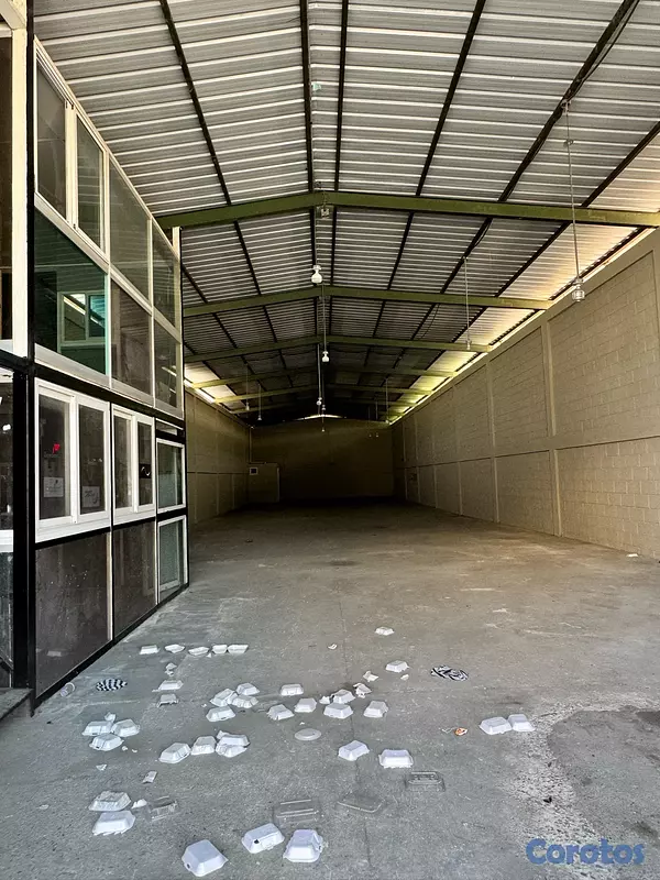 solares y terrenos - NAVE COMERCIAL 6