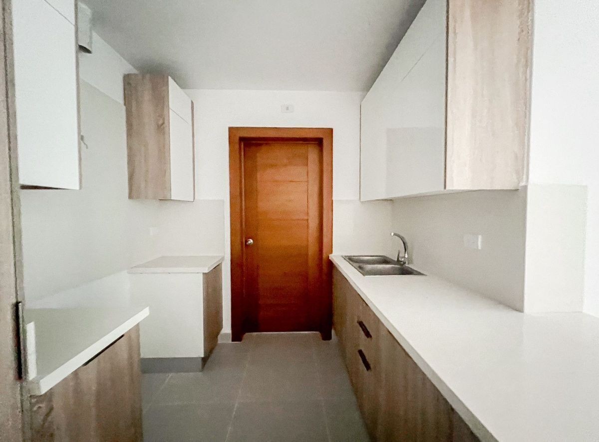 apartamentos - Evaristo Morales, Apartamento Para Estrenar, Ideal Para Residencia o Inversion. 3