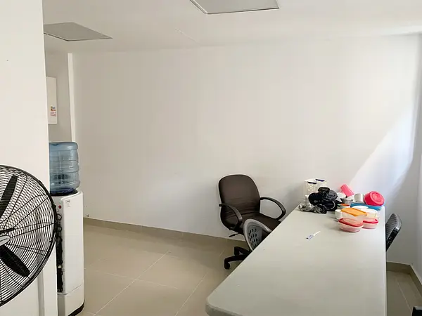 oficinas y locales comerciales - De oportunidad oficina céntrica millon 6