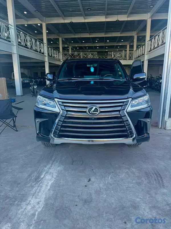 jeepetas y camionetas - lexus LX 570 2018 6