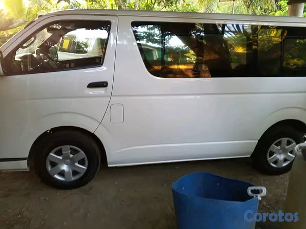 jeepetas y camionetas - Toyota Hiace, oferta 7