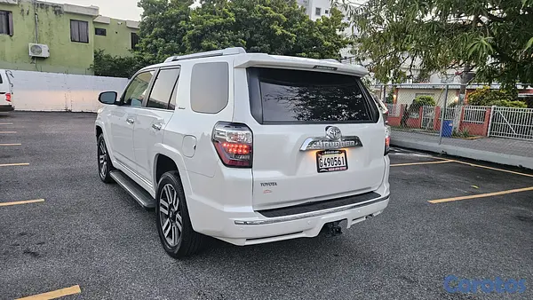 jeepetas y camionetas - Toyota 4runner 2020 límited 4x4 4