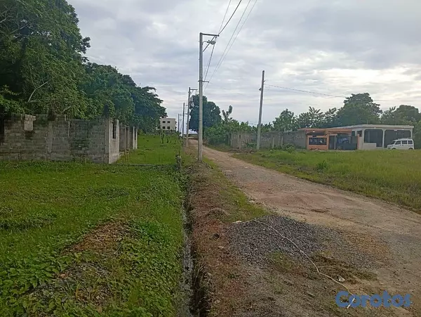 solares y terrenos - Terreno en venta - Villa Mella 7