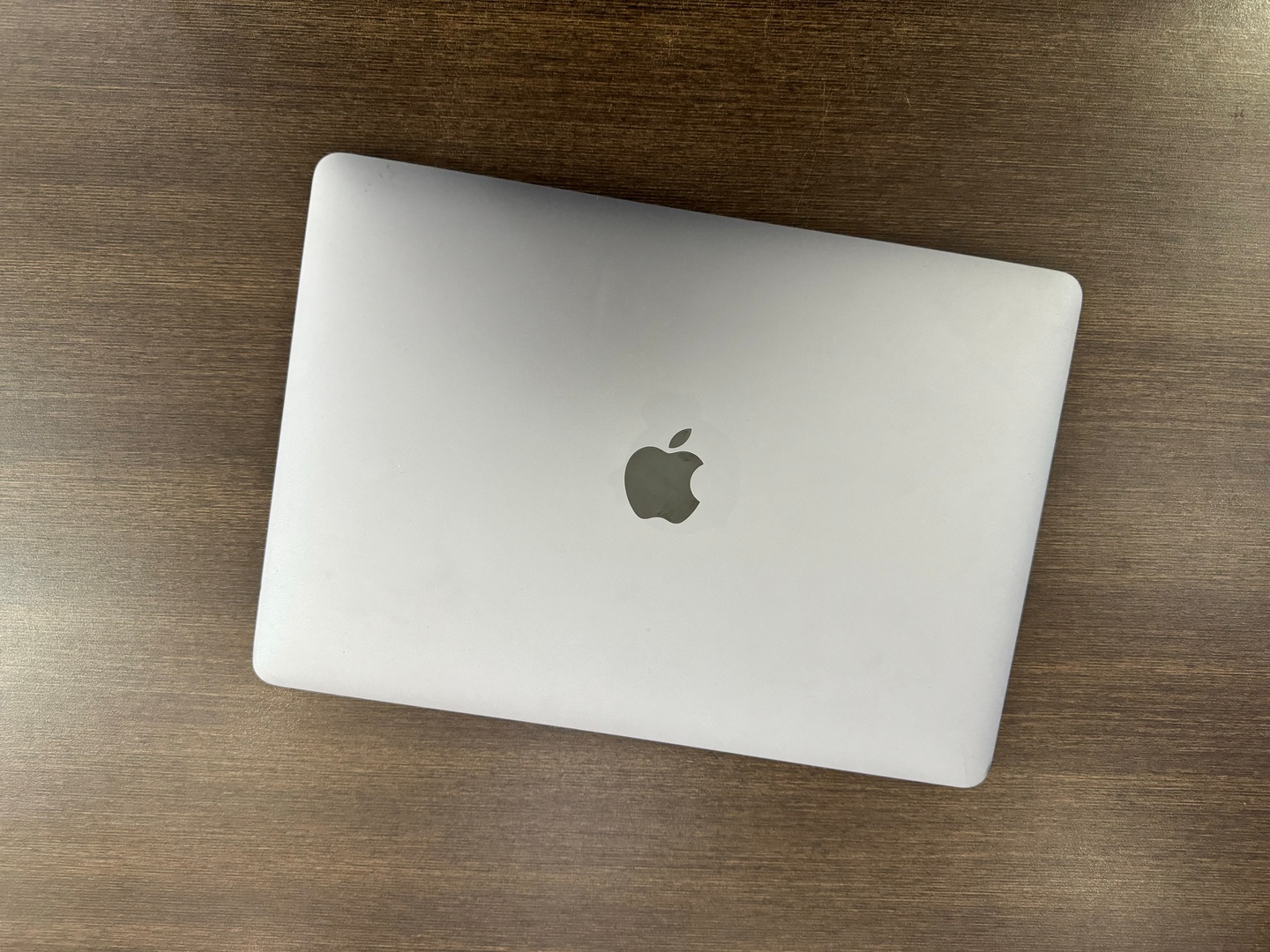 computadoras y laptops - MacBook Pro 13-inch M1 Apple Chip 256GB / 8GB RAM Space Como Nuevo,$ 39,400 NEG