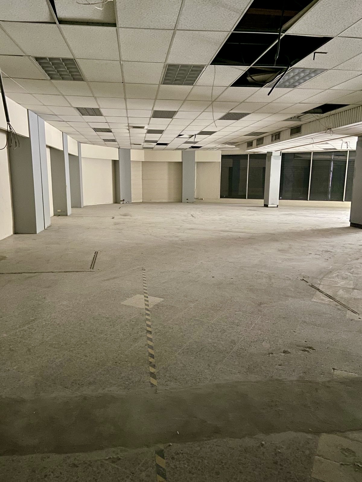 oficinas y locales comerciales - se alquila  2