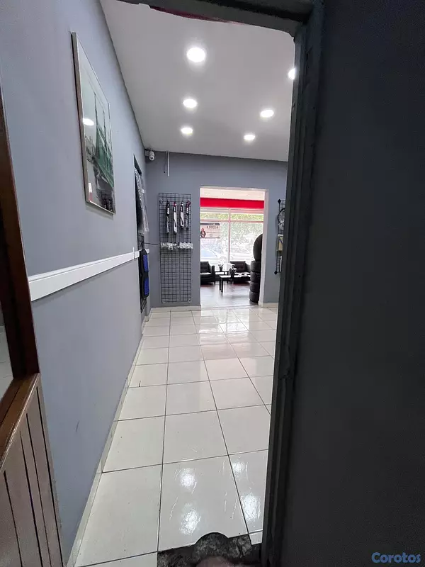 oficinas y locales comerciales - LOCAL COMERCIAL ENSANCHE KENNEDY  7