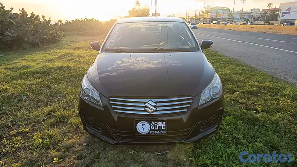 carros - SUZUKI Ciaz Swift  4