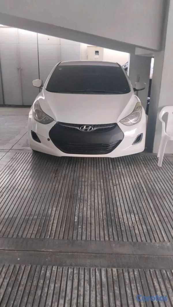 carros - Hyundai Elantra 2011 RD$430,000 2