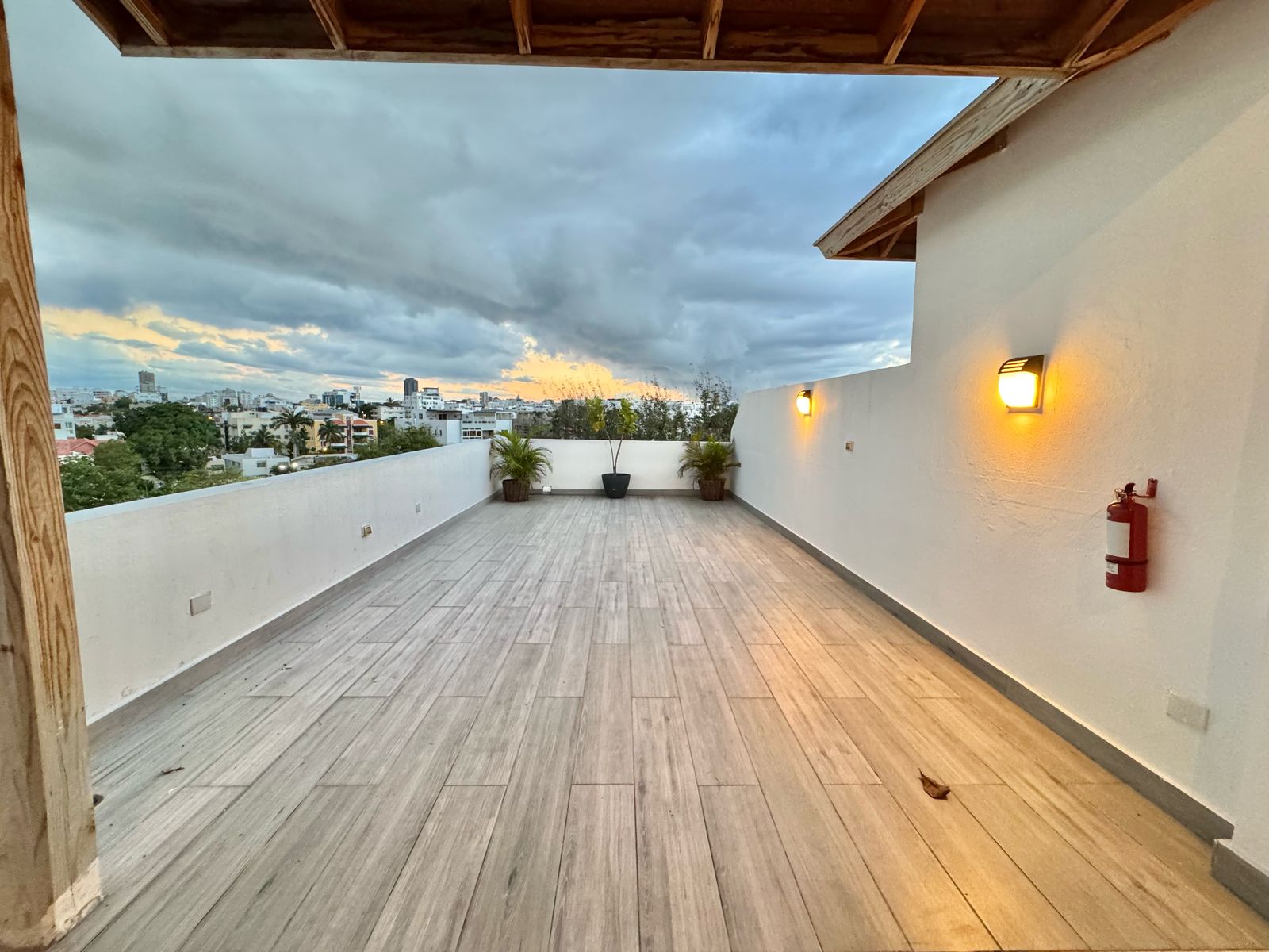 apartamentos - Vendo apartamento en Los Restauradores, Piso 2 1