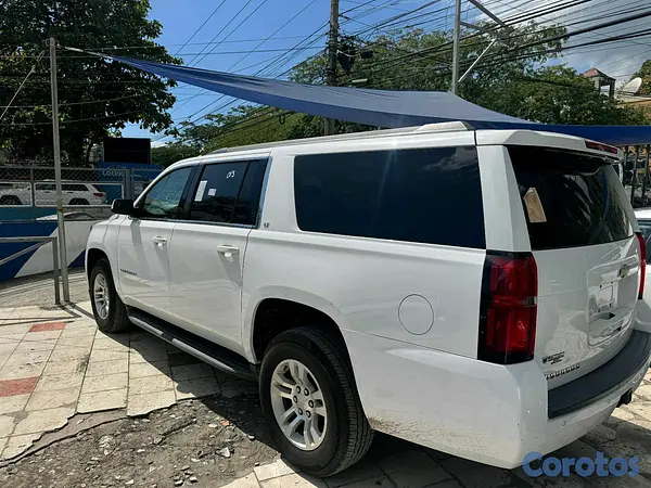 jeepetas y camionetas - CLEAN TITLE SIN DETALLES  4