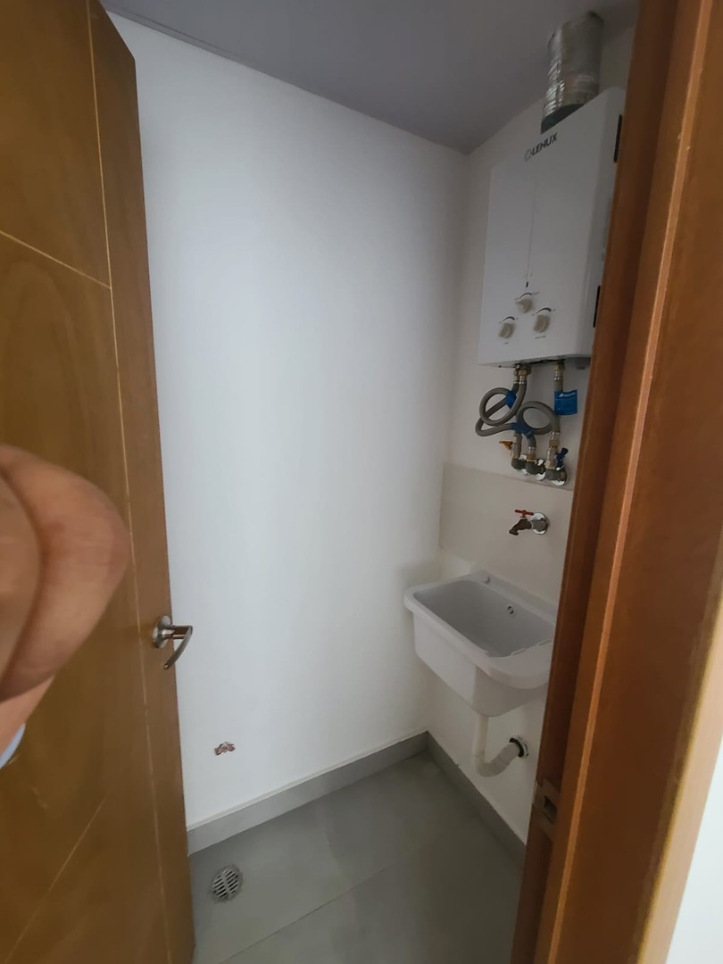 apartamentos - VENDO OPORTUNIDAD UNICA de Invertir o Vivir En Evaristo Morales código: PD223 0