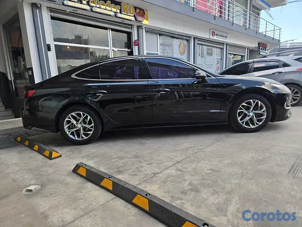 carros - HYUNDAI SONATA DN8 2020 NEGRO 13