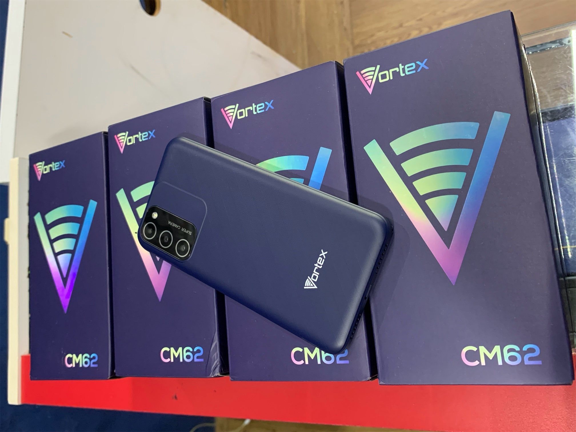 celulares y tabletas - VORTEX CM62 4