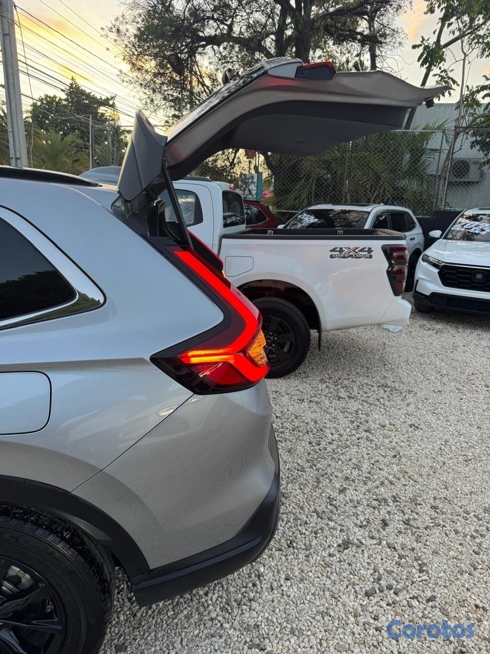 jeepetas y camionetas - Honda CR-V 2023 LX AWD sport nueva con leather Touring  5