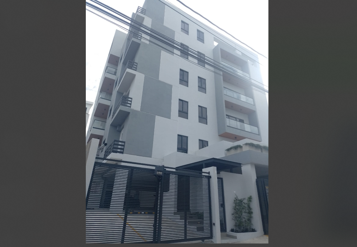 apartamentos - Se vende en Los Restauradores