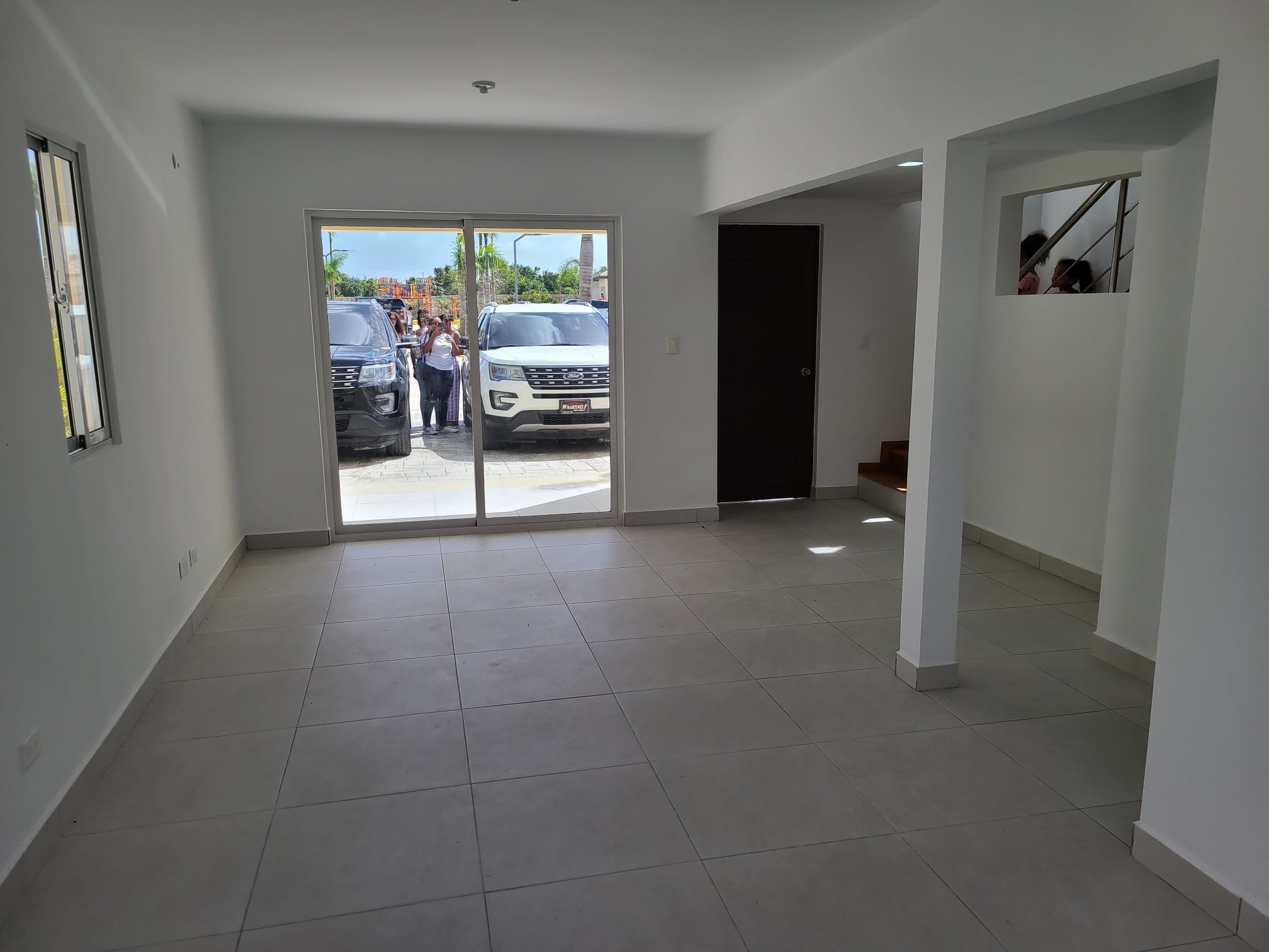 apartamentos - RESIDENCIAL CRISFER PUNTA CANA
VILLA EN ALQUILER SIN MUEBLAR  1