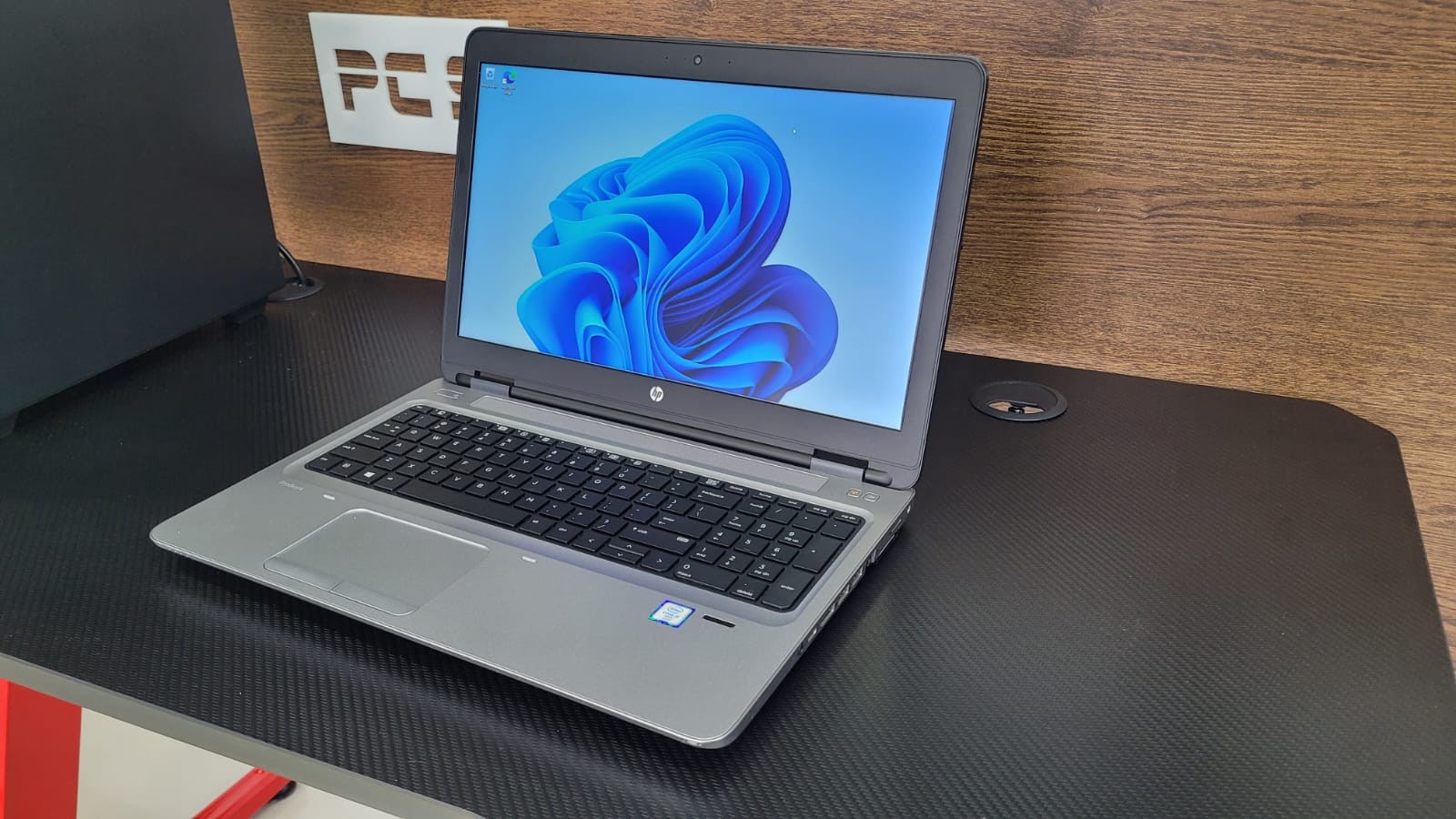 computadoras y laptops - HP PROBOOK 440 G5 CORE I5-8250U BULTO GRATIS
 2