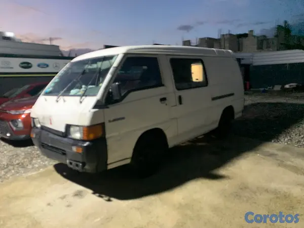 otros vehiculos - Mitsubishi L300 2006 2