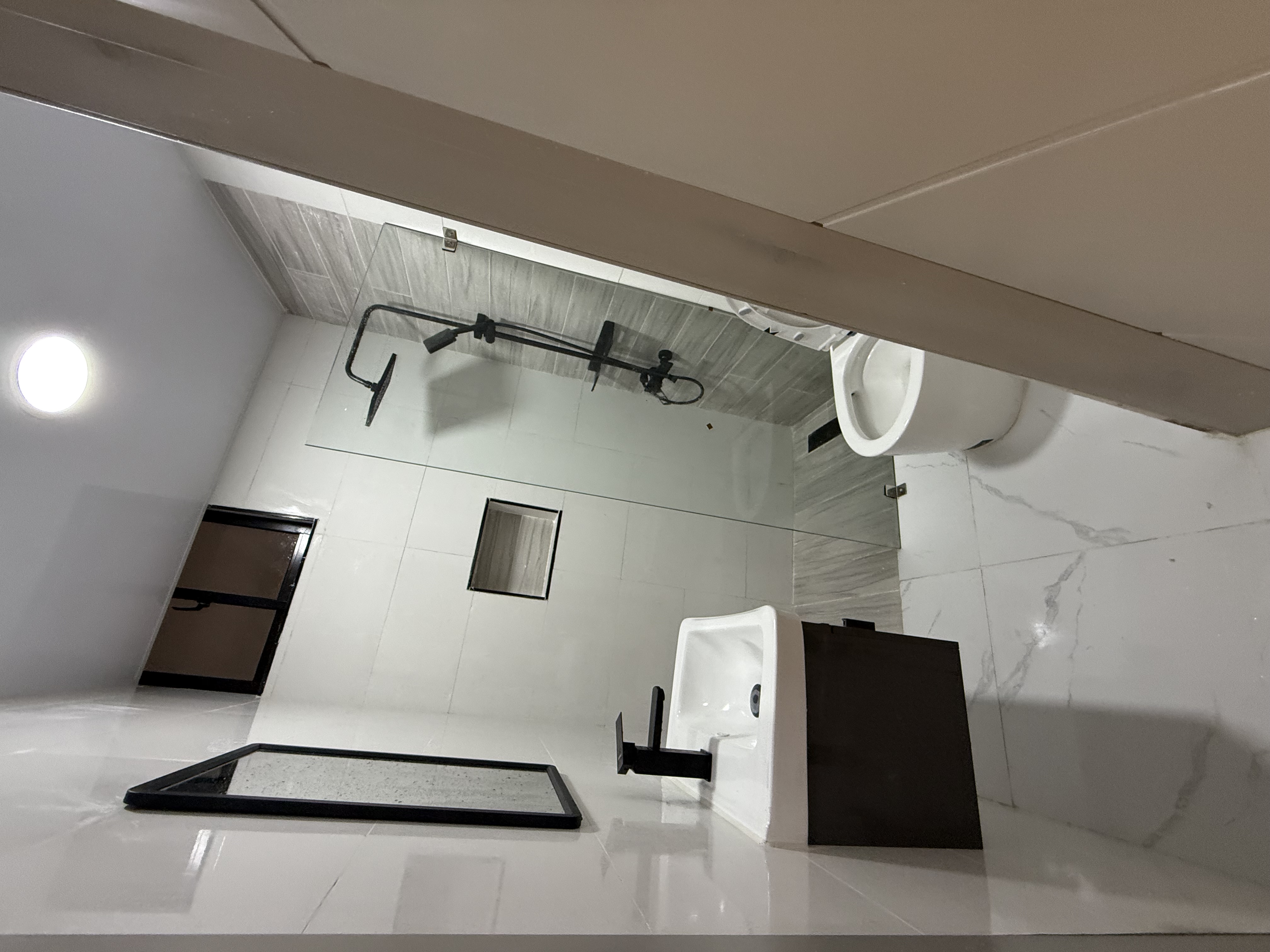 apartamentos - Vendo independencia klm 7 primer nivel 70 mtrs una 9