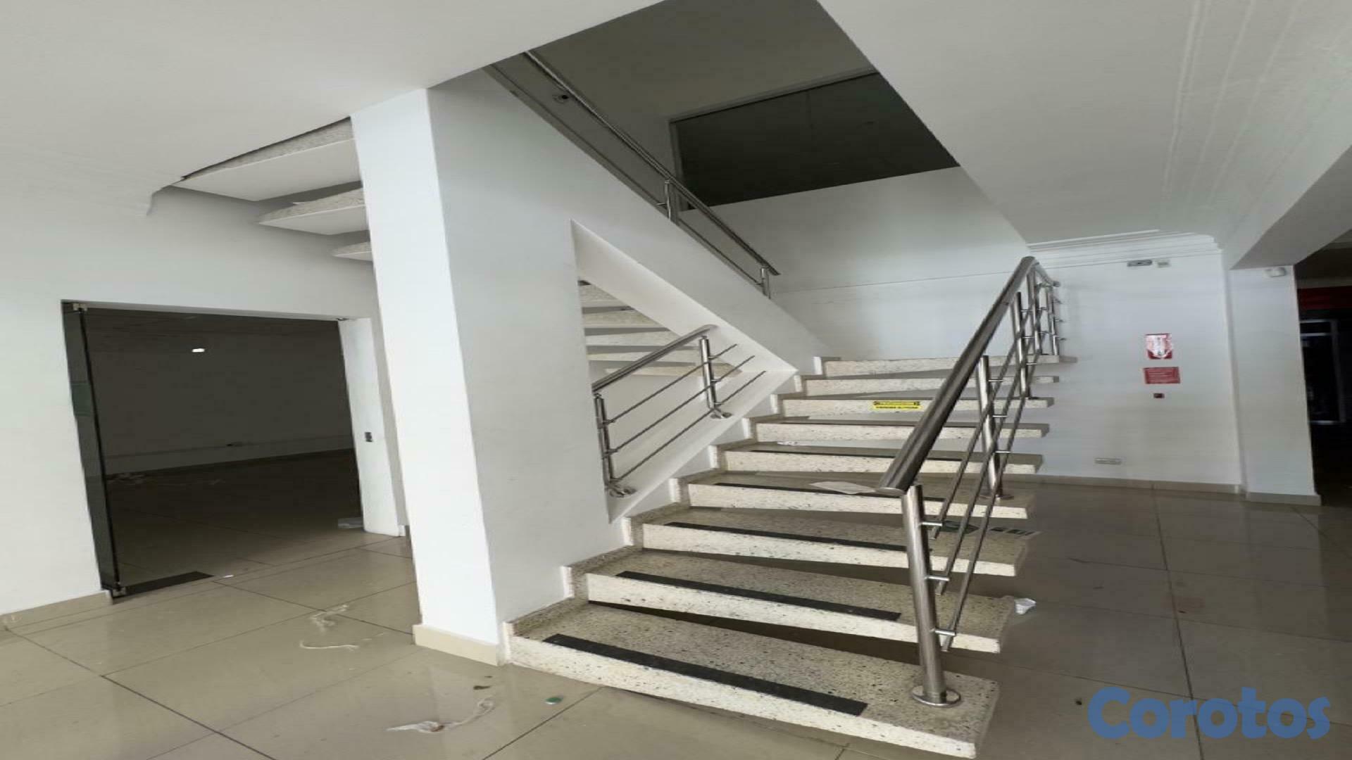 apartamentos - Edificio oficinas alquiler La Esperilla Santo Domingo 4