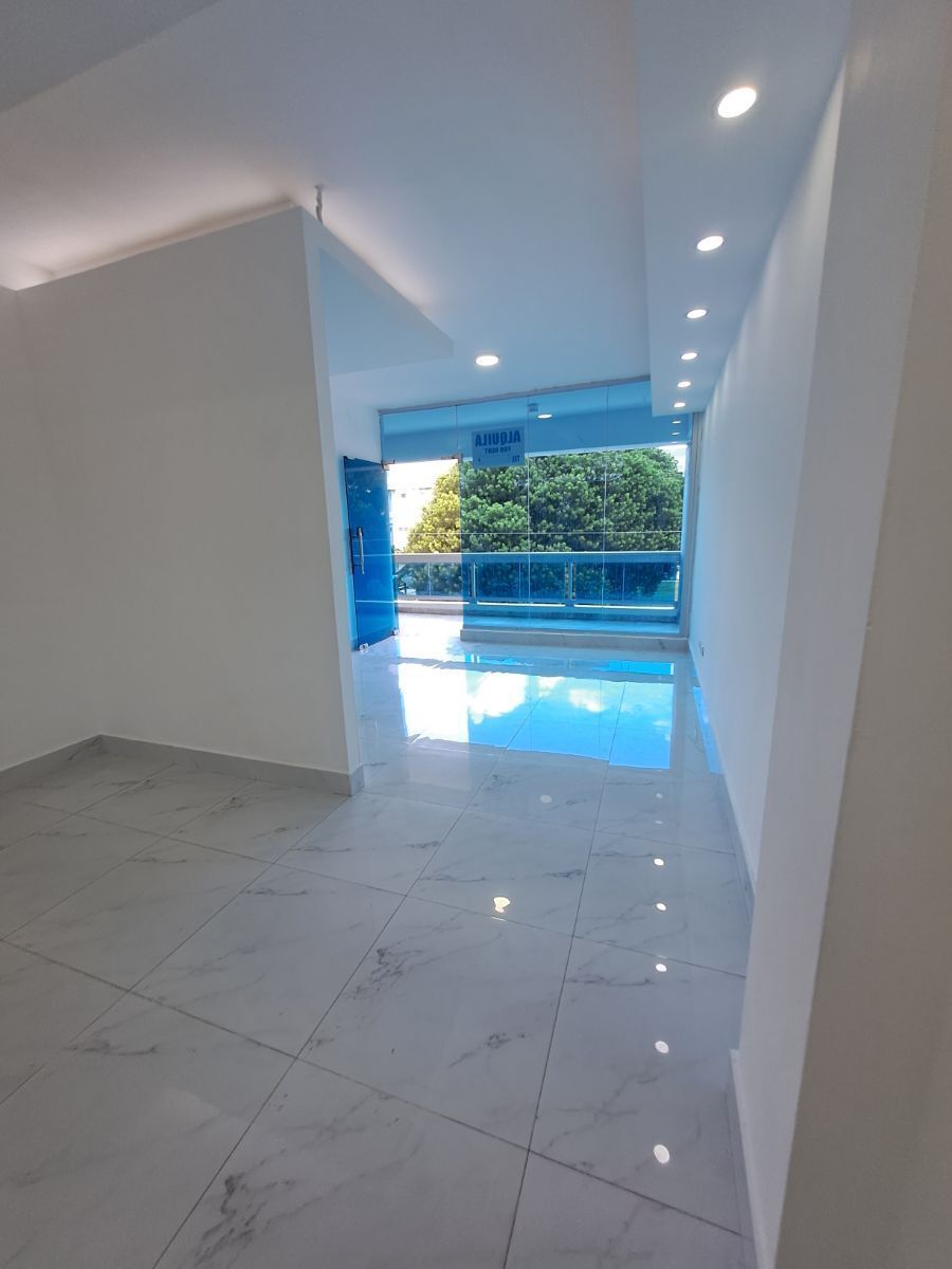 oficinas y locales comerciales - Alquilo Local 50 mts   3er piso en los prados  0