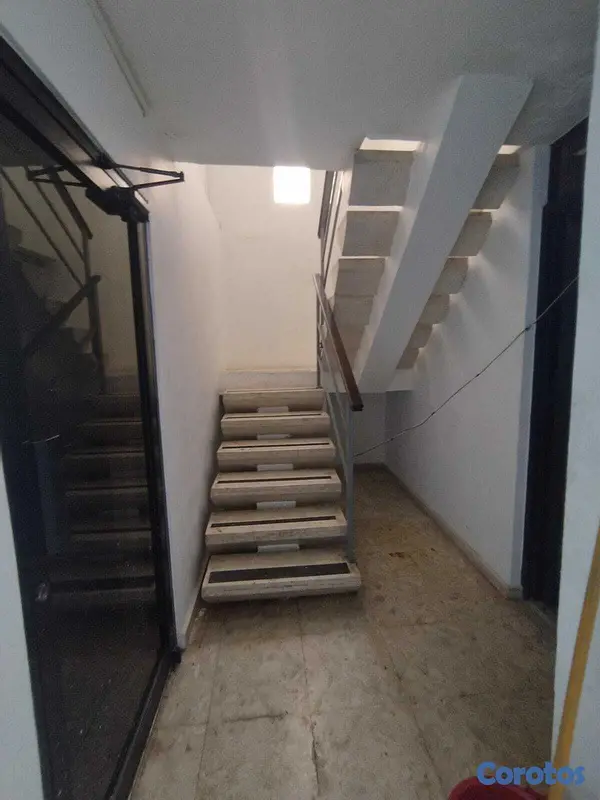 casas - Casa de 2 niveles en Miraflores 6