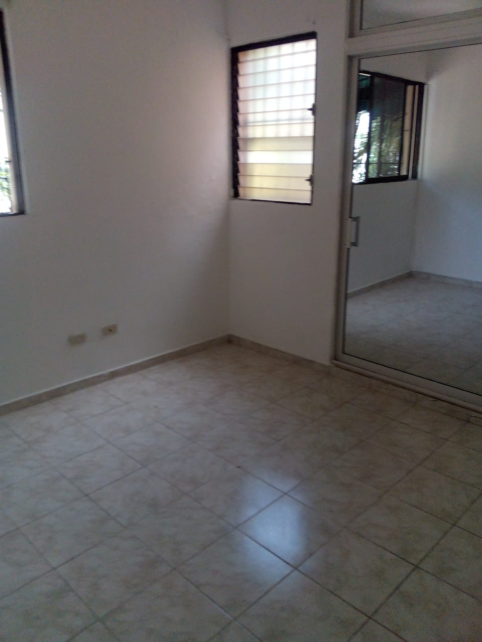 apartamentos - Alquilo apartamento en Carmen Mendoza