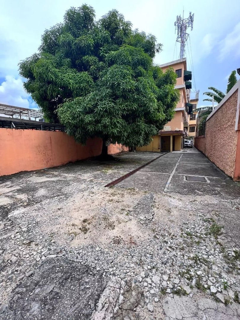 oficinas y locales comerciales - laza-Edificio comercial para oficinas de 4 niveles 678.28 m2 2