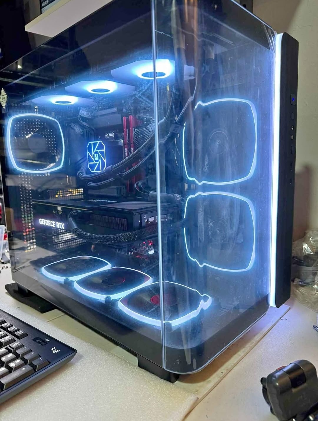 computadoras y laptops - CPU Core i9 13th, 32GB RAM, 1TB M2, NVidia RTX 4070, 360mm WaterCooler, Nueva 1