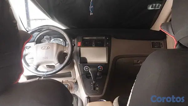 jeepetas y camionetas - Vendo Tucson excelentes condiciones  9