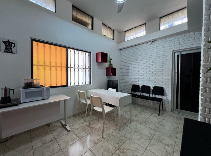 oficinas y locales comerciales - se alquila casa  7