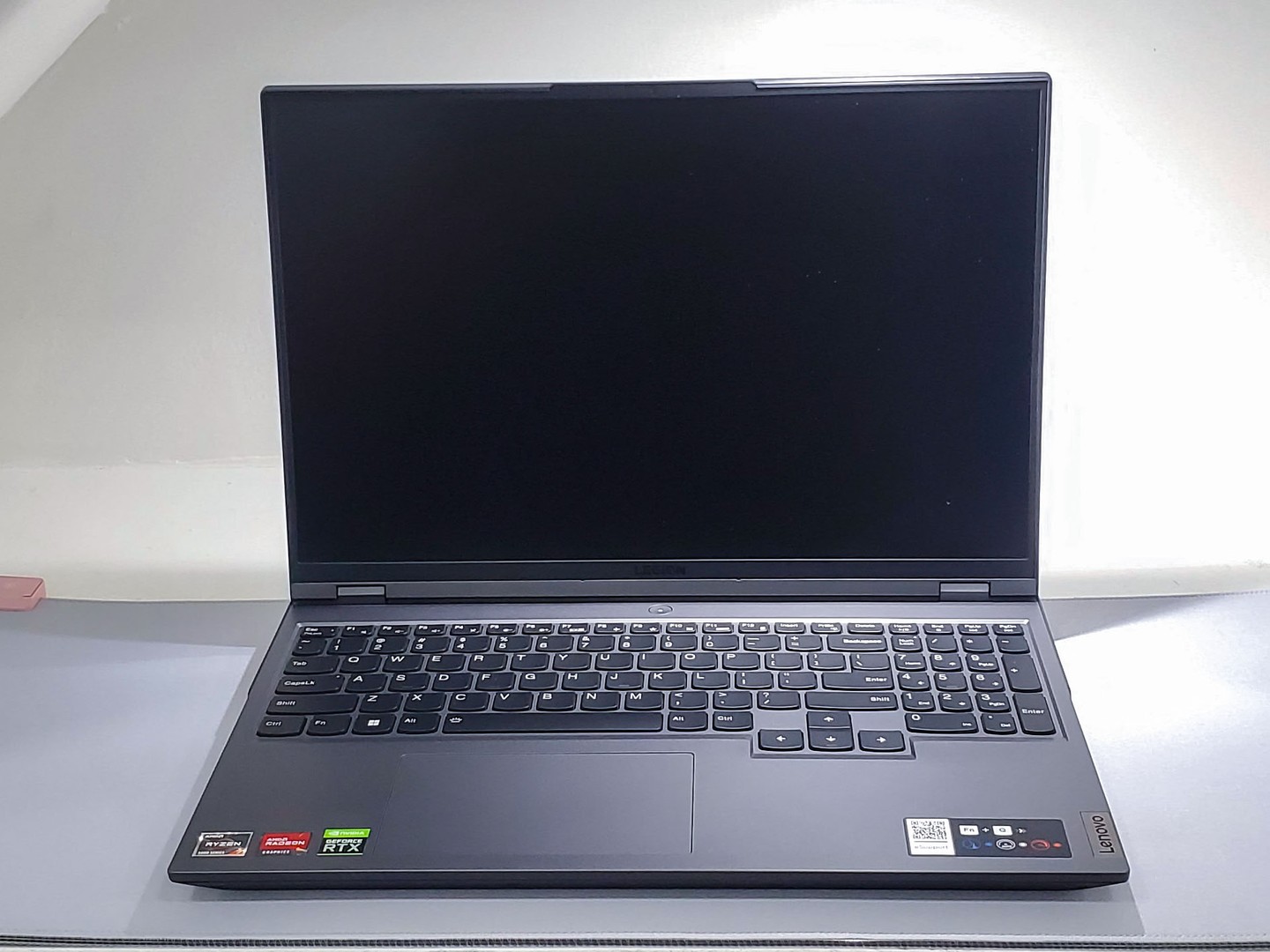 computadoras y laptops - Laptop Gaming Lenovo Legion Pro 5 16ARX/AMD Ryzen 7/RTX 4060/16GB DDR5/512GB SSD