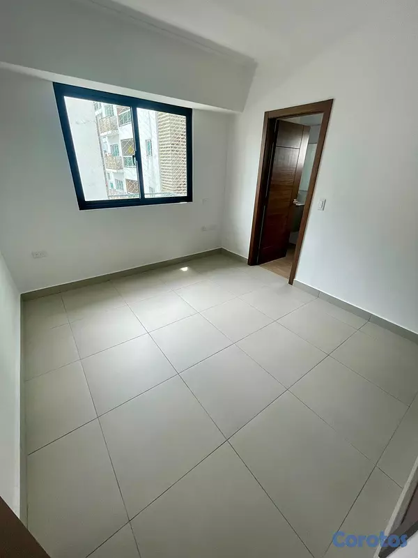 apartamentos - Apartamento en alquiler en Evaristo Morales – Dist 15