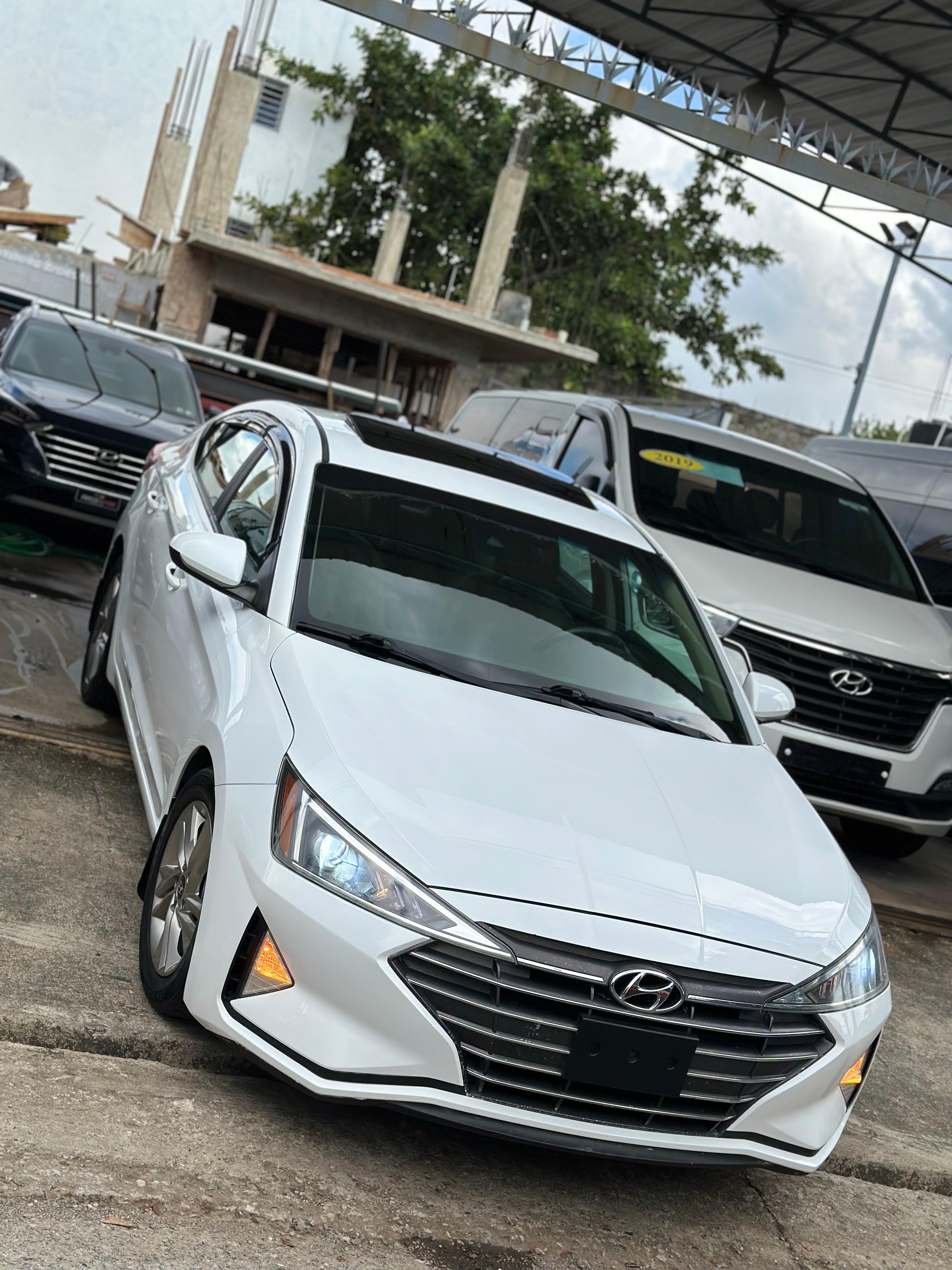 carros - 2019 HYUNDAI ELANTRA VALUE CLEAN CARFAX 1