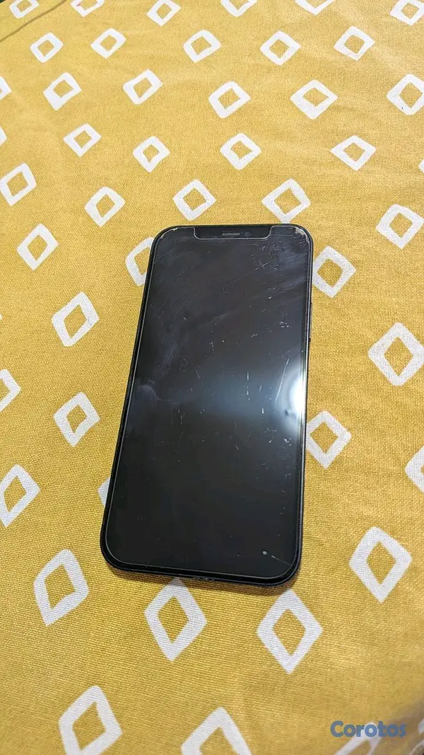celulares y tabletas - Excelente celular Iphone 12 4