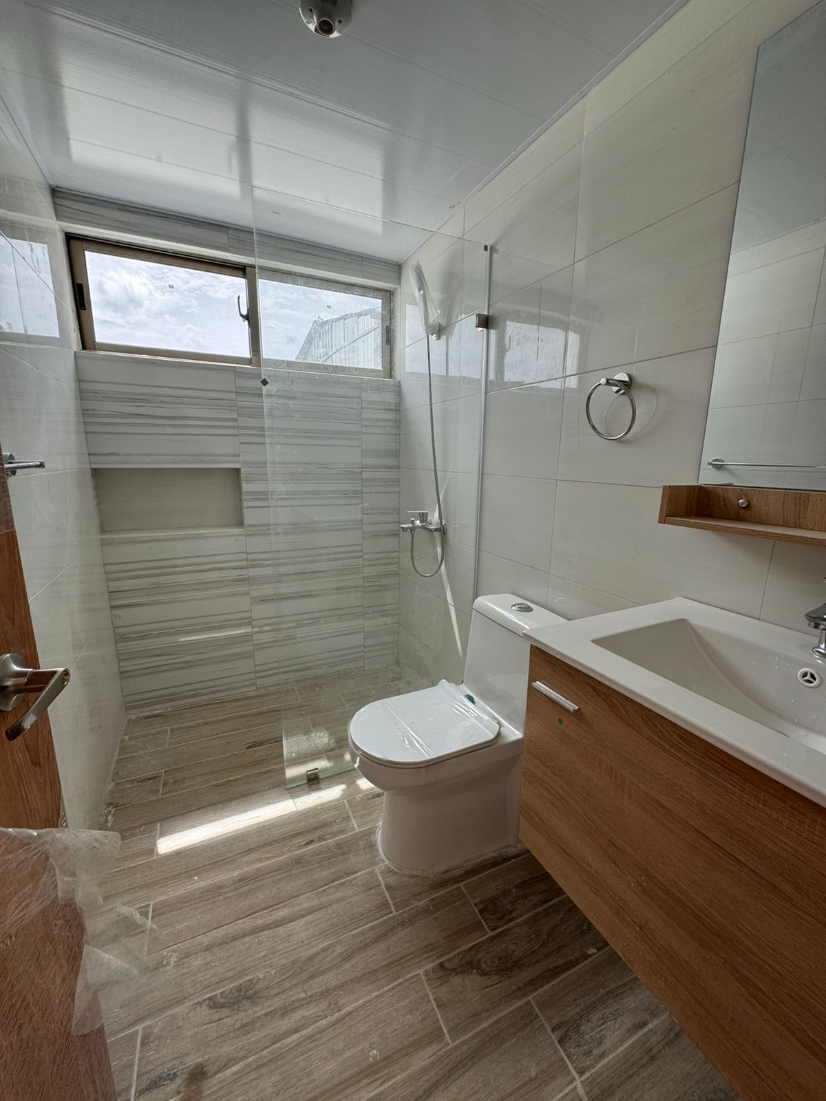 apartamentos - Venta de Apartamento en Reparto los tres ojos 5