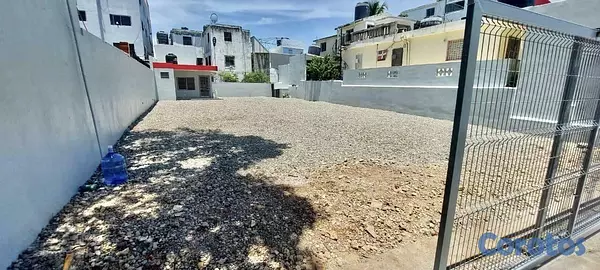 solares y terrenos - Terreno / Solar en Ensanche La Paz 2