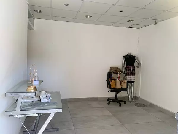 oficinas y locales comerciales - Local en la Castellana  2
