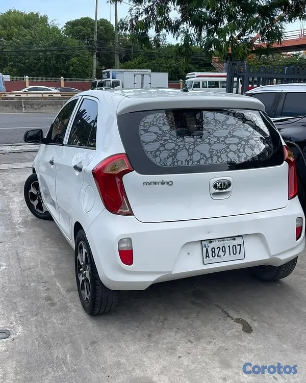 carros - KIA MORNING 2015 3