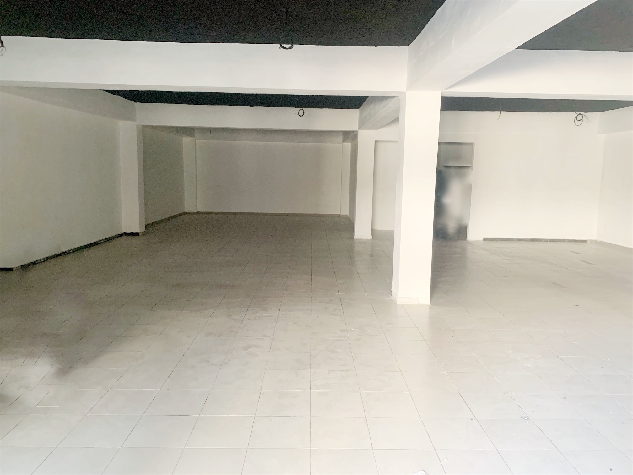 oficinas y locales comerciales - Local céntrico y comercial en Evaristo 1