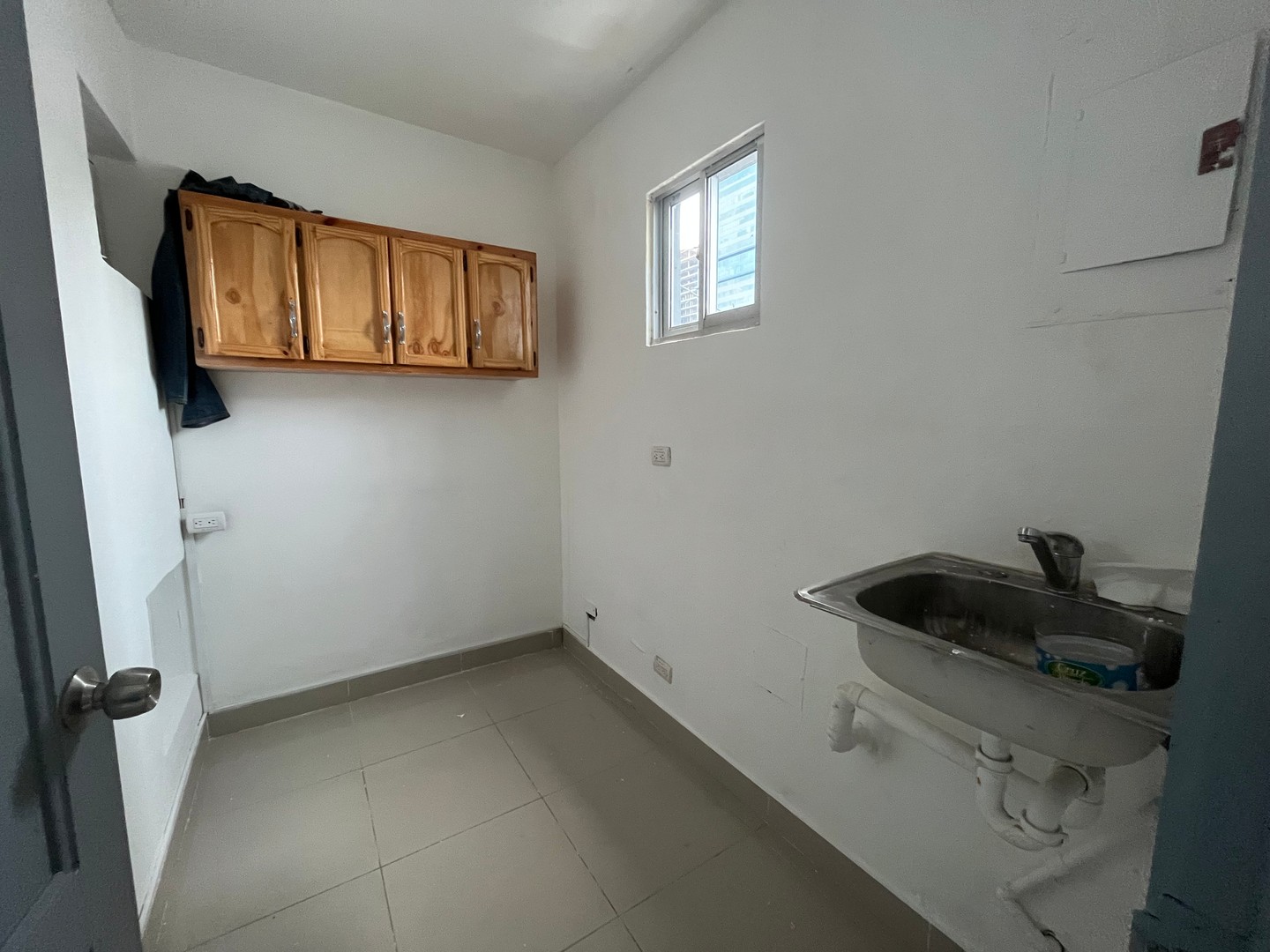 oficinas y locales comerciales - Oficina en Alquiler Evaristo Morales de 49 m2 . Tercer Nivel  6
