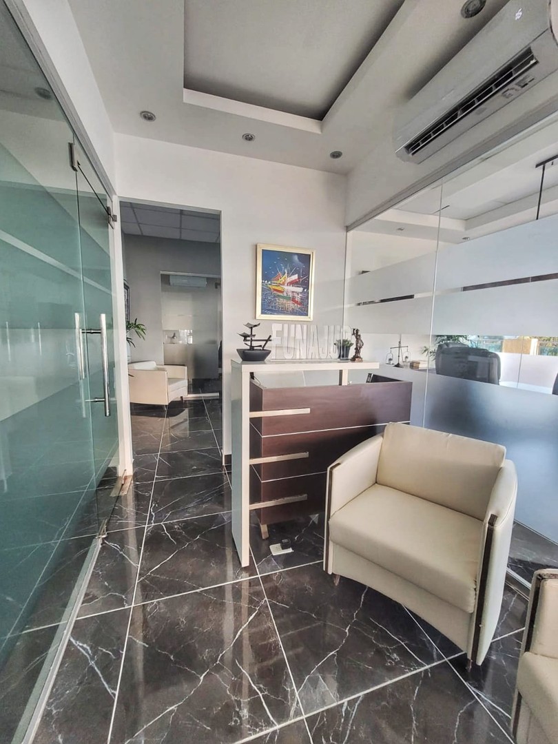 oficinas y locales comerciales - Oficina Malecon Center con Vista Mar 60m2, US$125K 3
