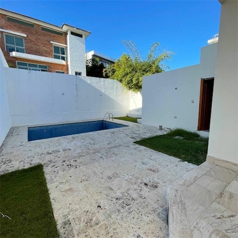 casas - casa en el Distrito Nacional Santo Domingo céntrico de 488mts 8