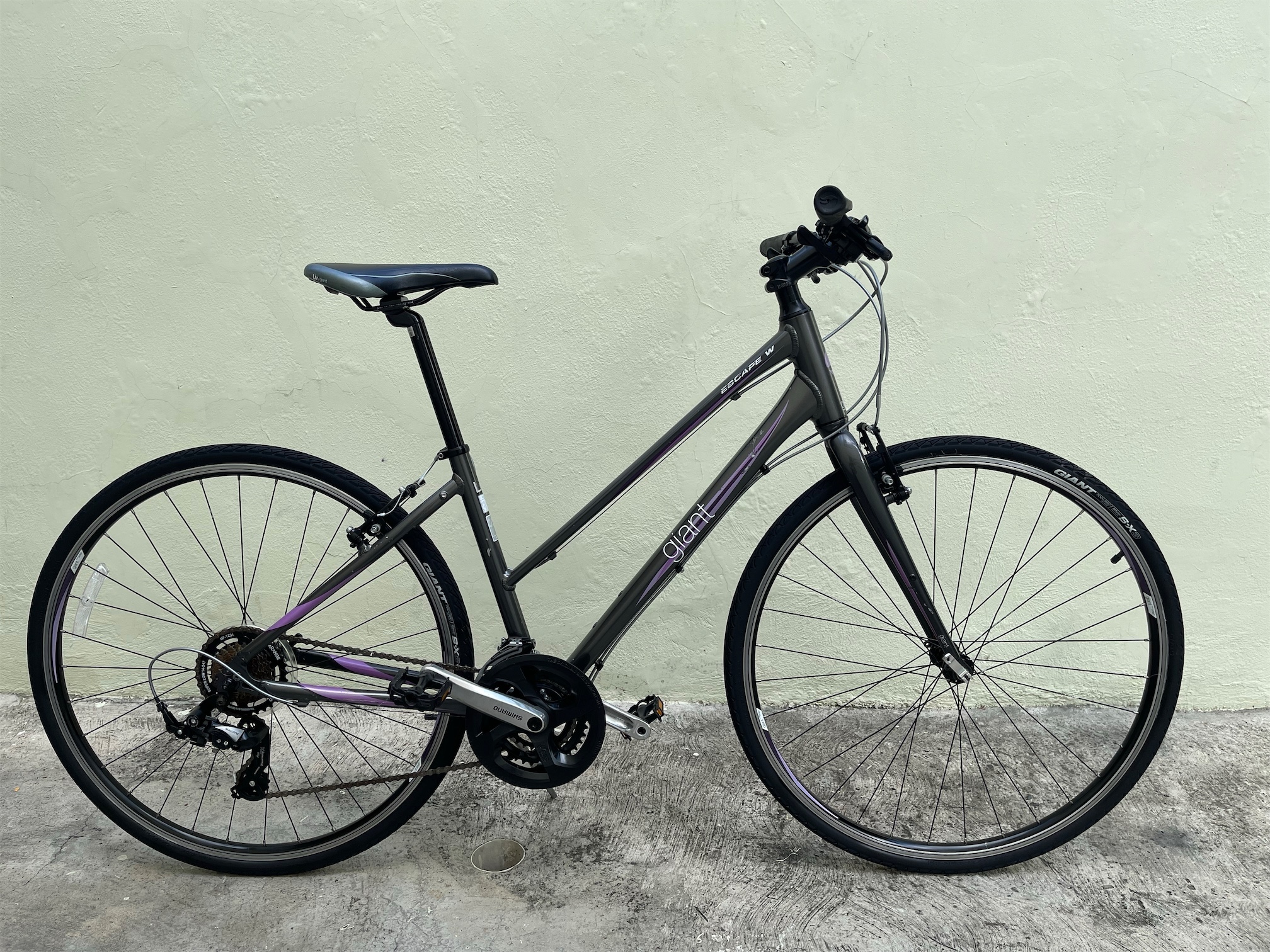 bicicletas y accesorios - Bicicleta Giant Escape W aro 700 en aluminio