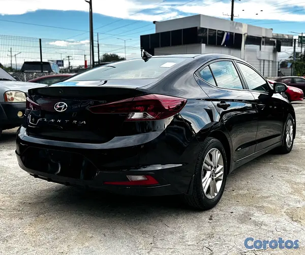 carros - Hyundai Elantra 2020  5